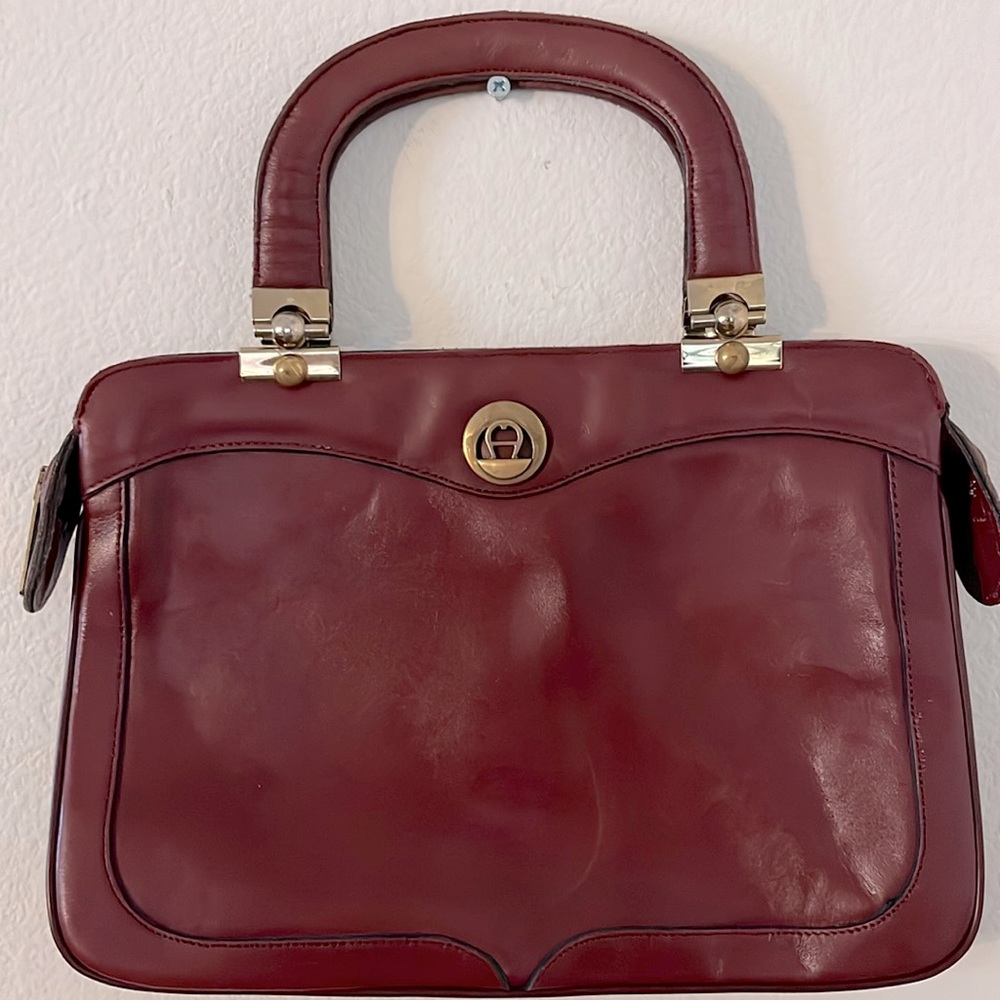 Vintage handbag